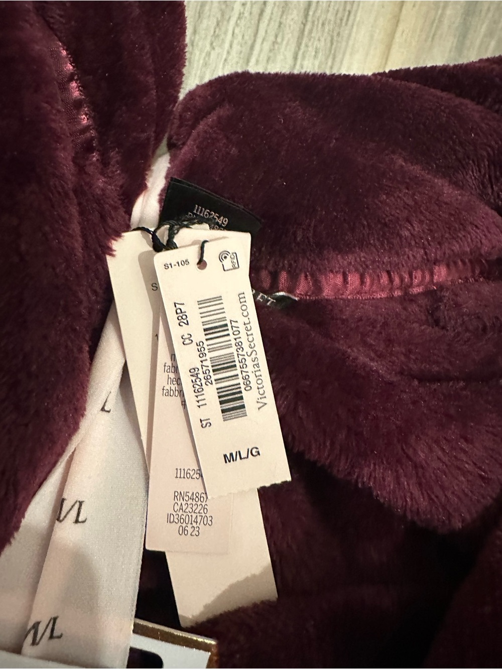 Short Plush Robe - Picture 3 of 3
